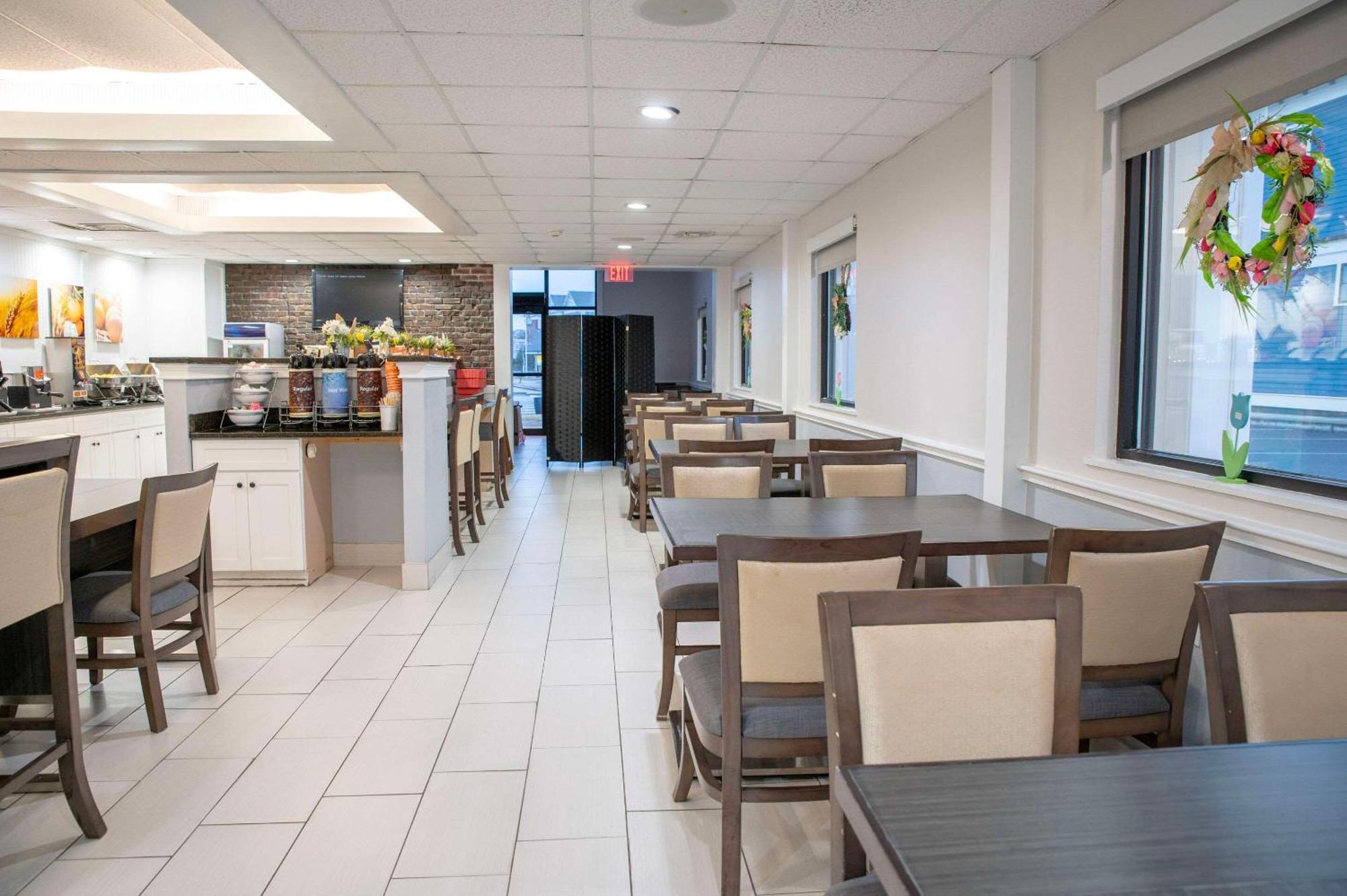 Comfort Inn Hyannis - Cape Cod Kültér fotó