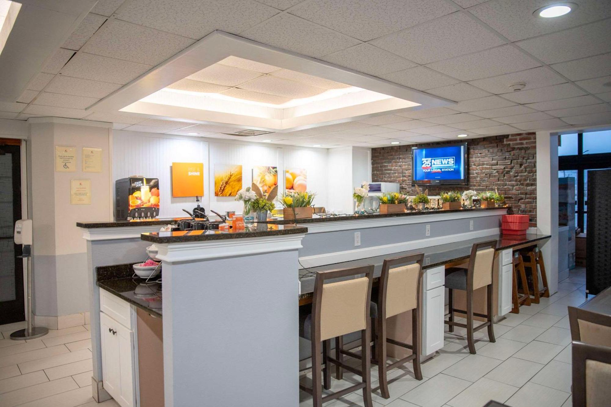 Comfort Inn Hyannis - Cape Cod Kültér fotó