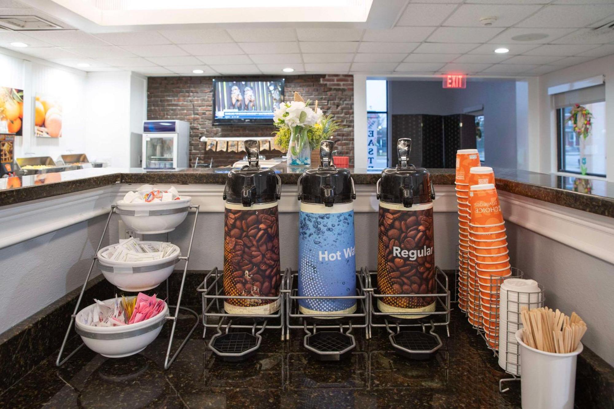 Comfort Inn Hyannis - Cape Cod Kültér fotó